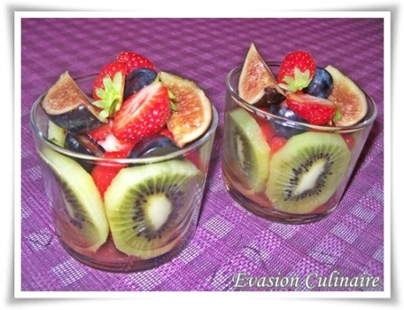 salade de fruits fraise kiwi raisin figue